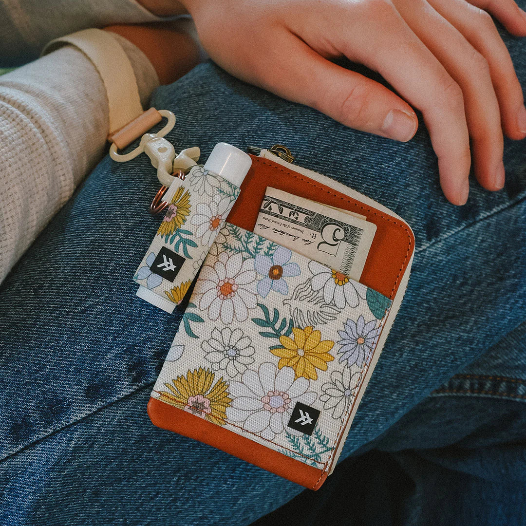 LEATHER ZIP WALLET