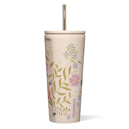 COLD CUP WITH STRAW