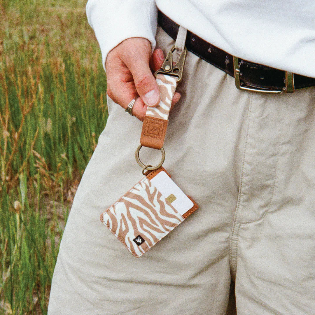 VERTICAL LEATHER WALLET